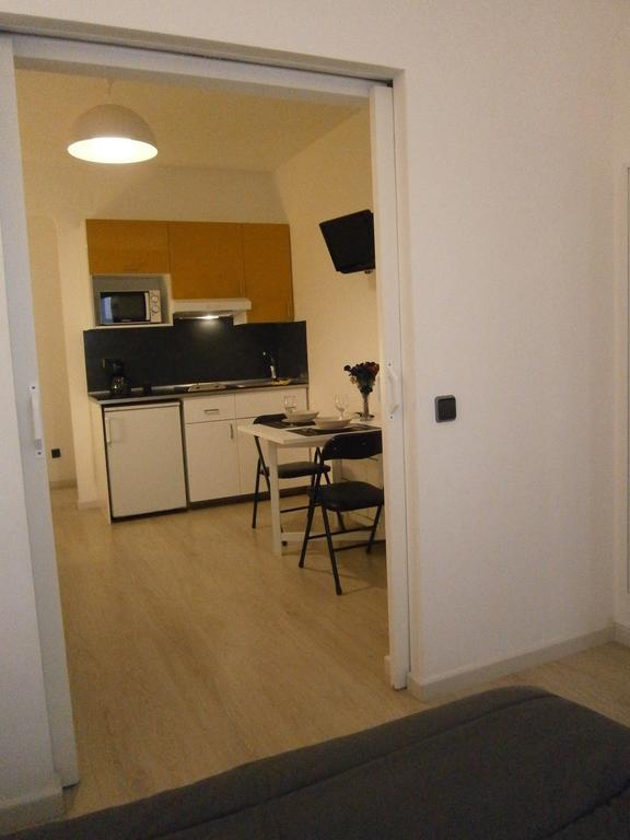 Marbel Apartments Барселона Стая снимка