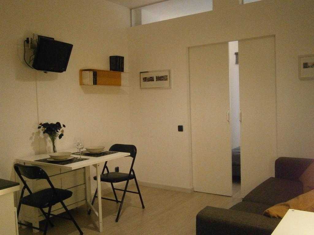 Marbel Apartments Барселона Стая снимка