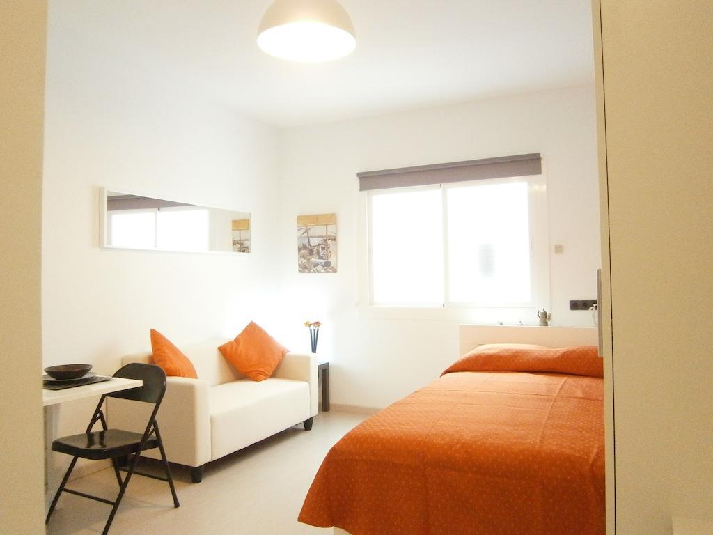 Marbel Apartments Барселона Стая снимка